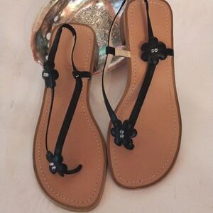 NWOT Jennifer Moore Sandals